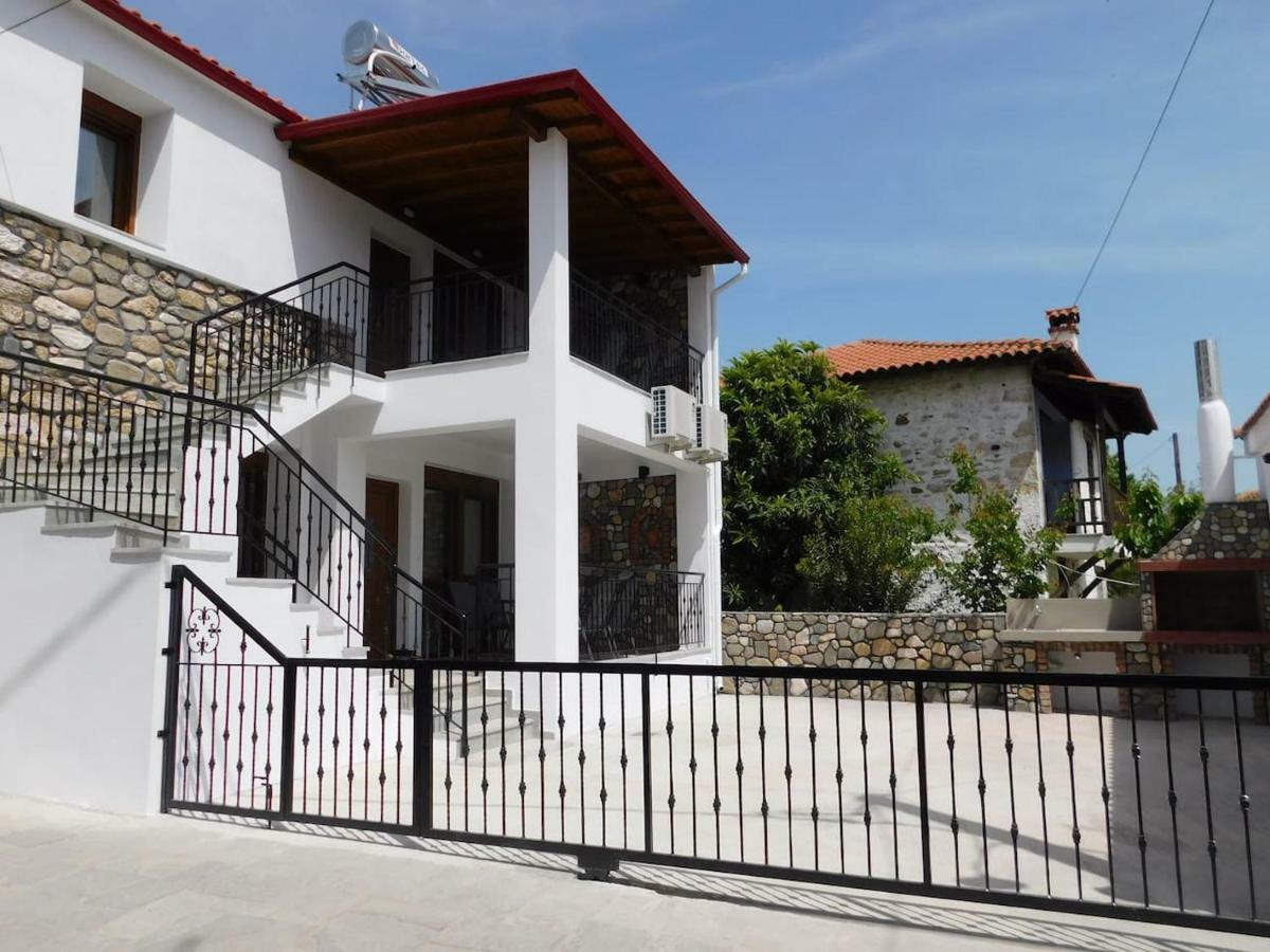 Patriko - House 1, Traditional Stone House Agios Nikolaos  Exterior photo