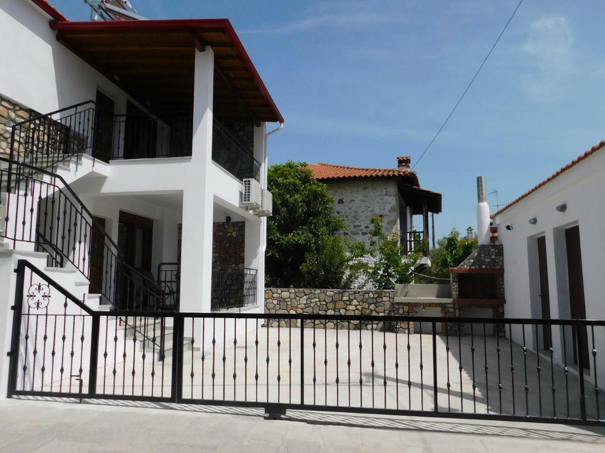 Patriko - House 1, Traditional Stone House Agios Nikolaos  Exterior photo
